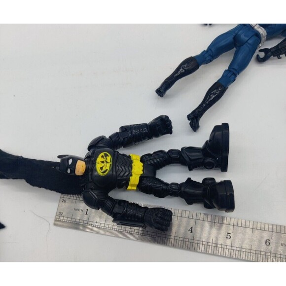 Batman Action Figure Mixed Lot 4 Toy Toys Super Hero Figurines Different Dolls - Picture 13 of 15